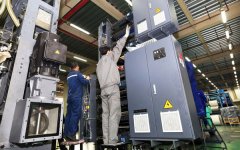 �O�似�g�ęn���g��˾