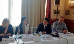 �Ї����g�f������F��ϯ�׌Ç��H�g���LՓ��